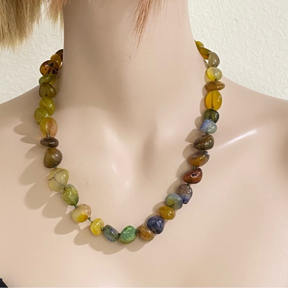 Vintage Green/Multi Semi-Precious Stone Gemstone Beaded Necklace - Picture 2 of 11